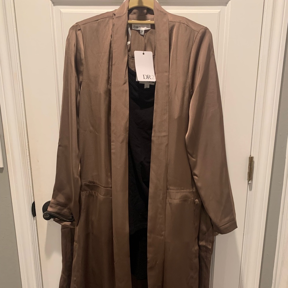 Long satin duster
DR2 by Daniel Rainn